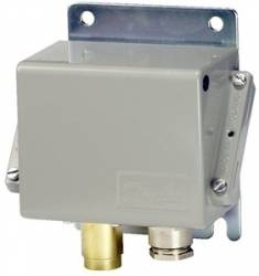 Control Thermostats and Pressure Switches 060-310566 Danfoss